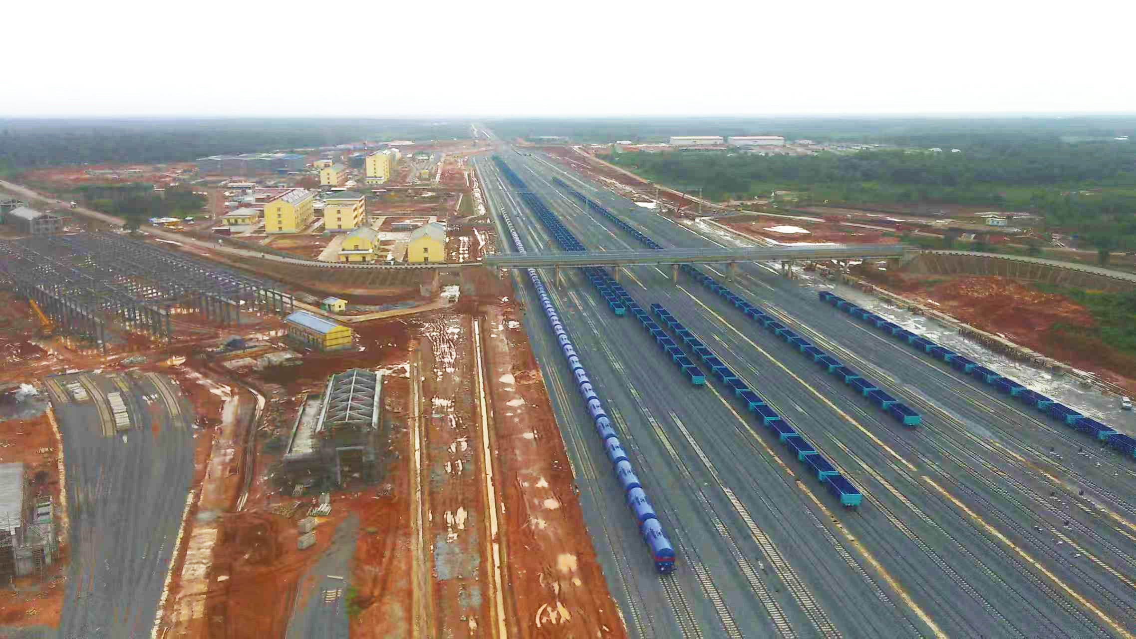 中安华力承建几内亚马西铁路站区站房工程落地交付!全线工程稳步推进